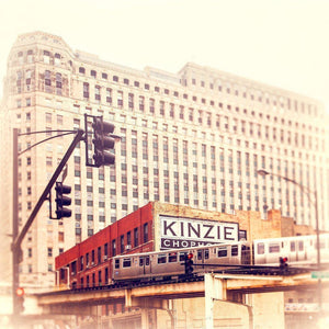 Kinzie | CTA Train & Merchandise Mart-Tracey Capone Photography