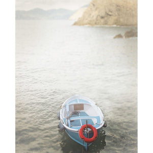 Blu e Rosso | Row Boat, Cinque Terre, Italy - Tracey Capone Photography