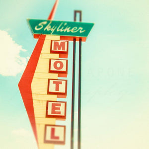 The Skyliner | Route 66 Motel Sign-Tracey Capone Photography